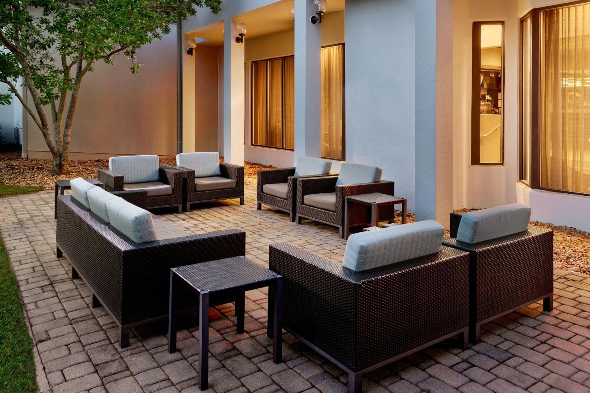 Courtyard By Marriott Atlanta Executive Park/Emory Druid Hills Exterior foto