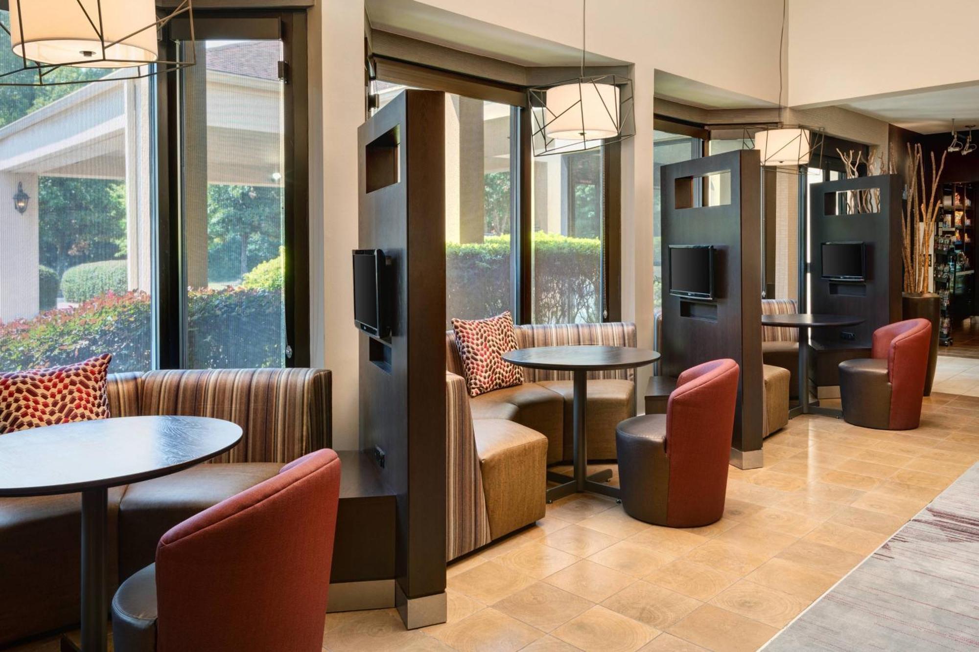 Courtyard By Marriott Atlanta Executive Park/Emory Druid Hills Exterior foto