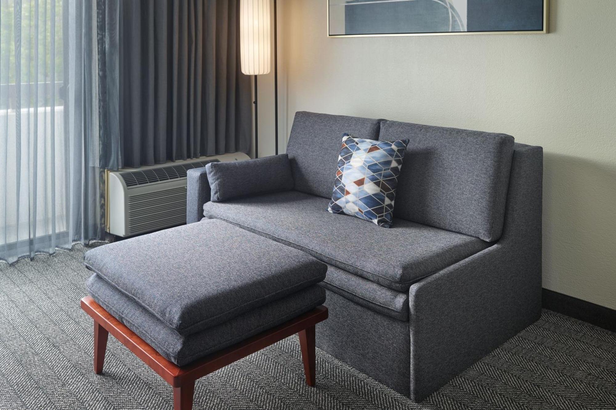 Courtyard By Marriott Atlanta Executive Park/Emory Druid Hills Exterior foto