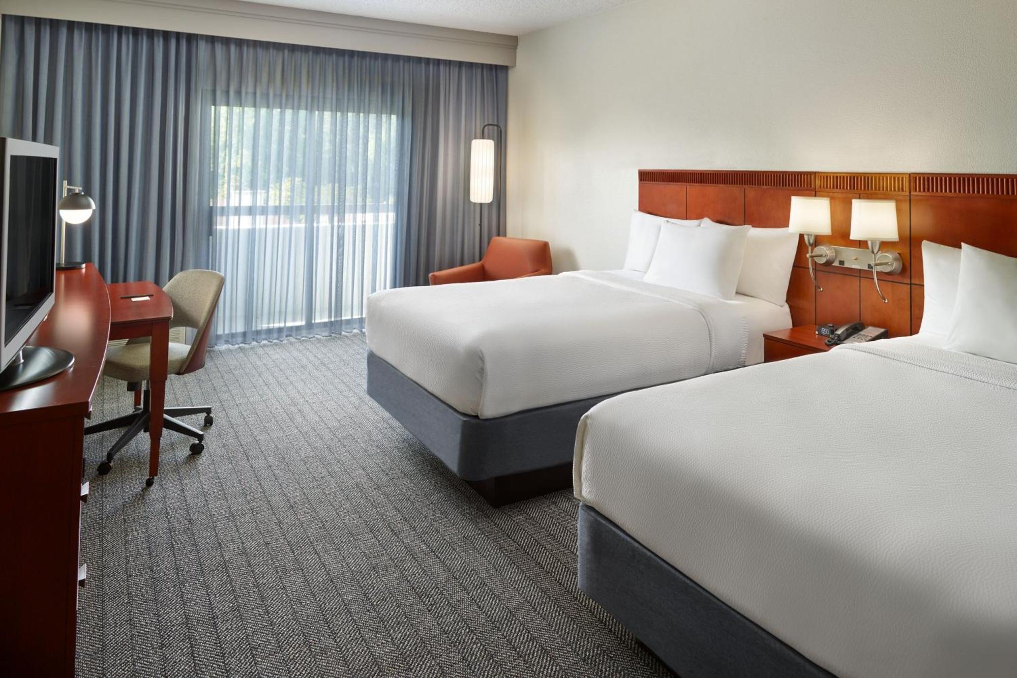 Courtyard By Marriott Atlanta Executive Park/Emory Druid Hills Exterior foto