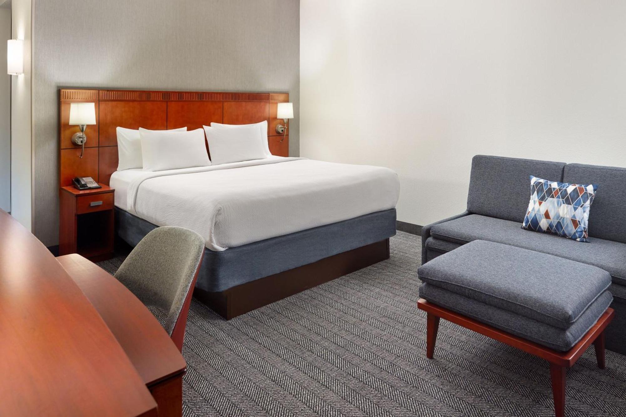 Courtyard By Marriott Atlanta Executive Park/Emory Druid Hills Exterior foto