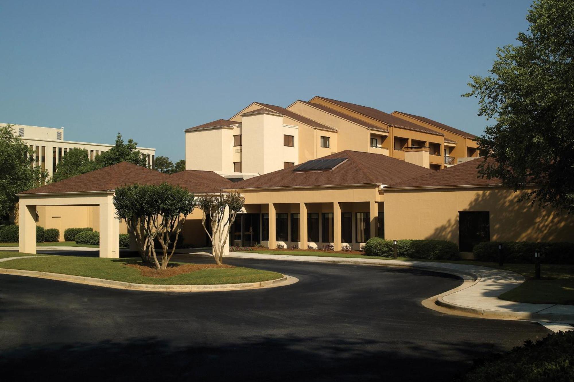 Courtyard By Marriott Atlanta Executive Park/Emory Druid Hills Exterior foto