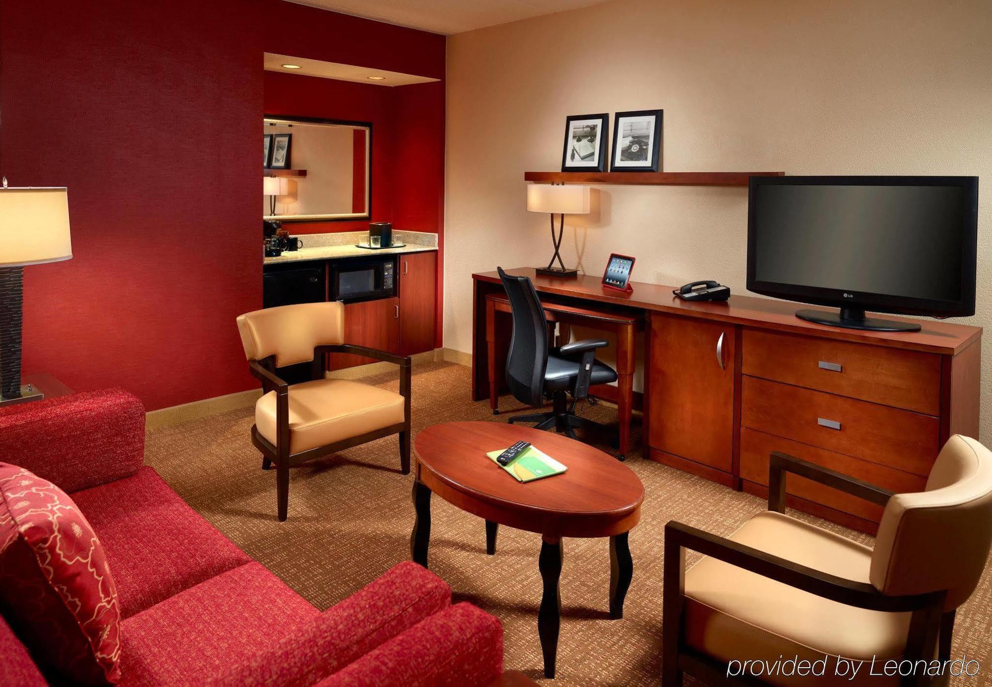 Courtyard By Marriott Atlanta Executive Park/Emory Druid Hills Exterior foto